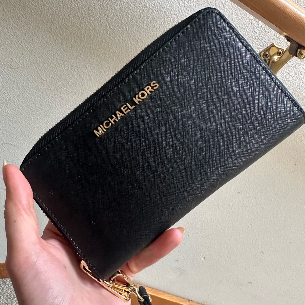 Micheal Kors Wallet